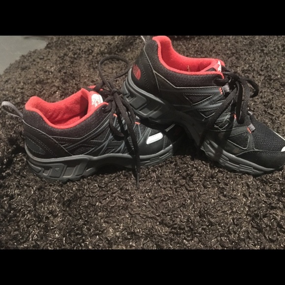 Northface hiking sneakers worn once - Picture 6 of 8